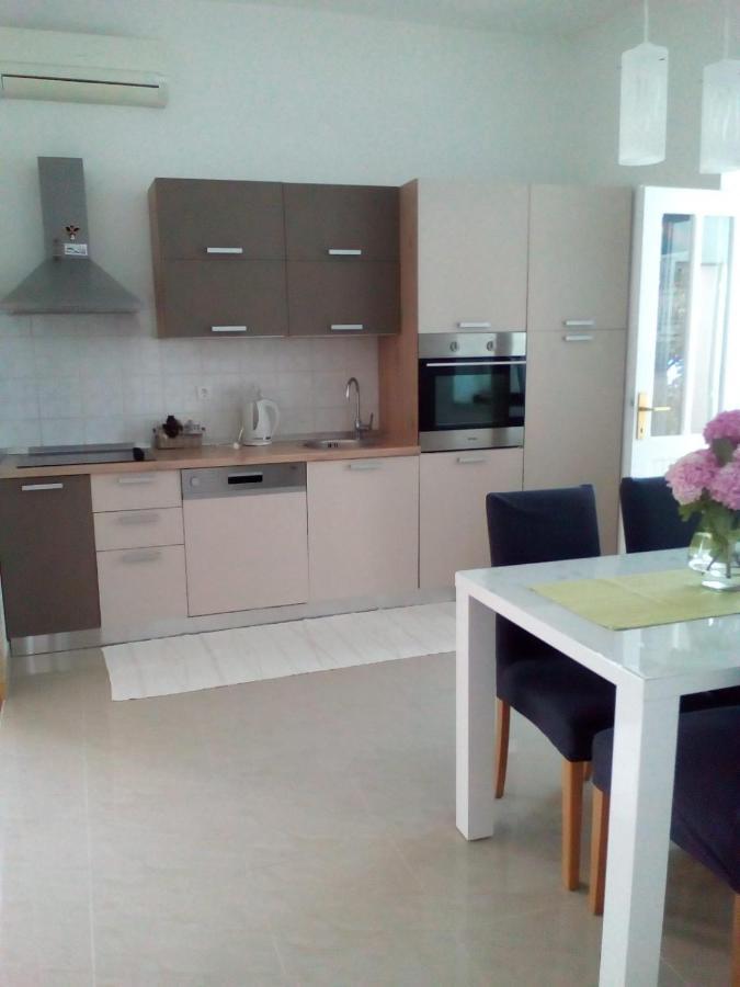 Lavanda Apartment Poljana (Ugljan)